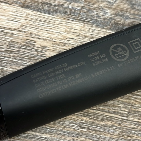 DAFNI Go Hair Straightening Ceramic Brush & Storage Case - Picture 6 of 7